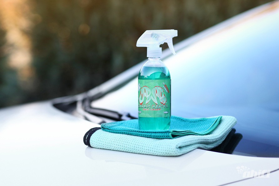 How to perfectly clean your car windshield