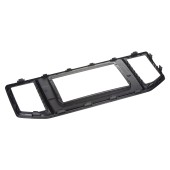 Reduction frame 10" car radio for VW Crafter