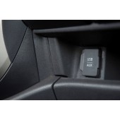 USB + JACK Nissan connector