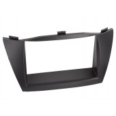 Car radio reduction frame for Hyundai ix35