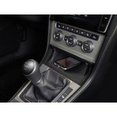 Alpine KCE-G7QI wireless charging console