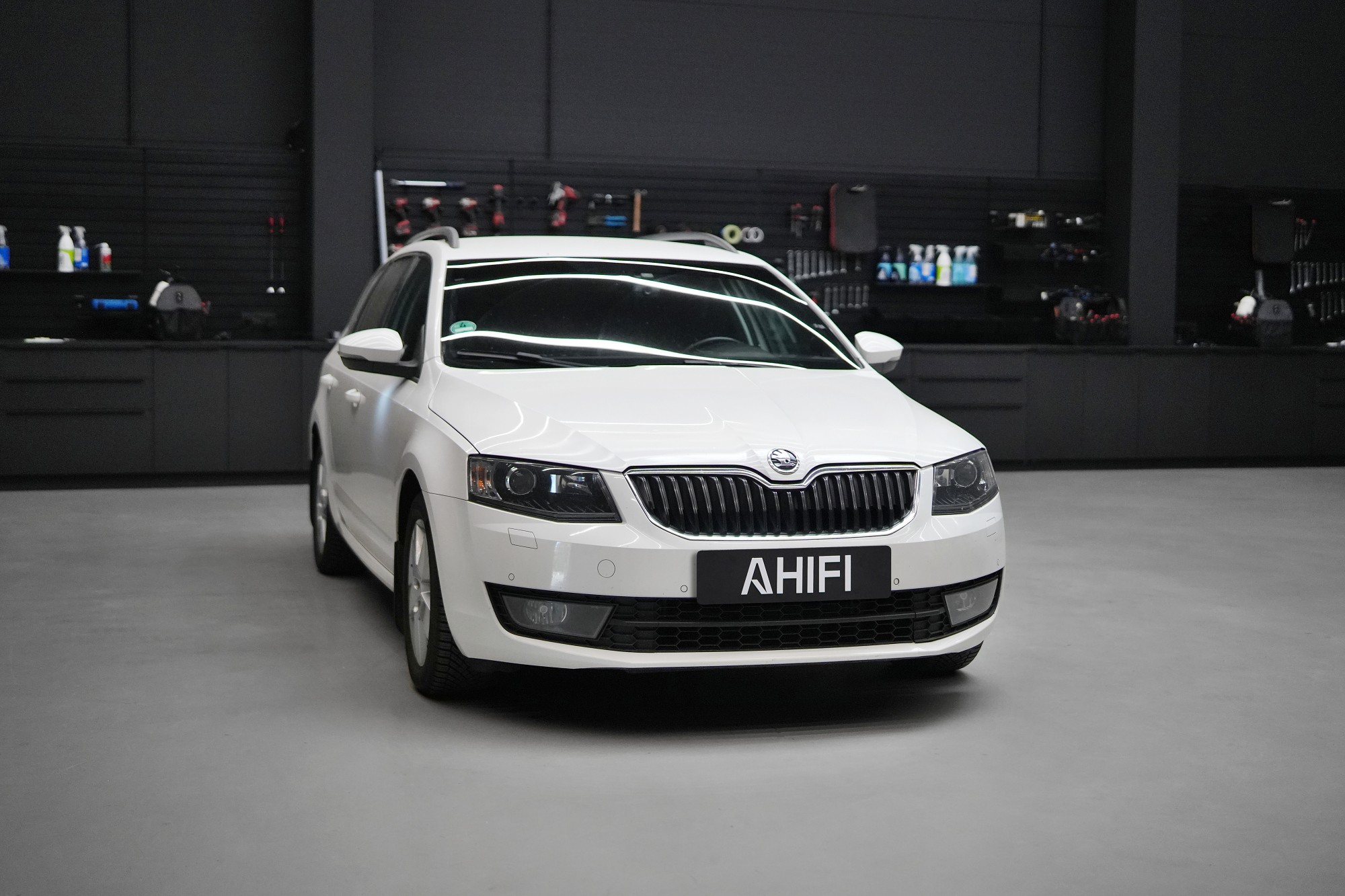 Škoda Octavia – production of A-pillars for ESB 9000 series tweeters ...