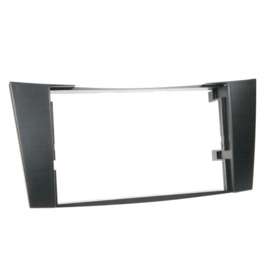 Car radio reduction frame for Mercedes E-Class