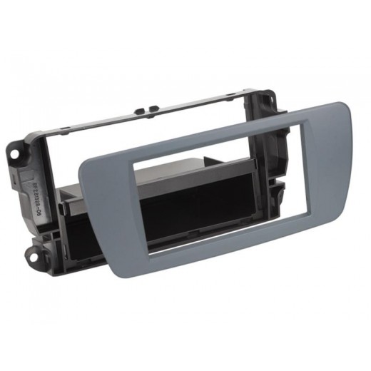 Car radio reduction frame for Seat Ibiza