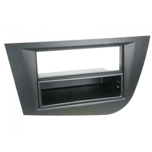 Car radio reduction frame for Seat Leon