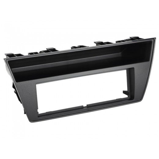 Car radio reduction frame for Škoda Fabia III