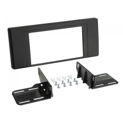 Car radio reduction frame for BMW X5