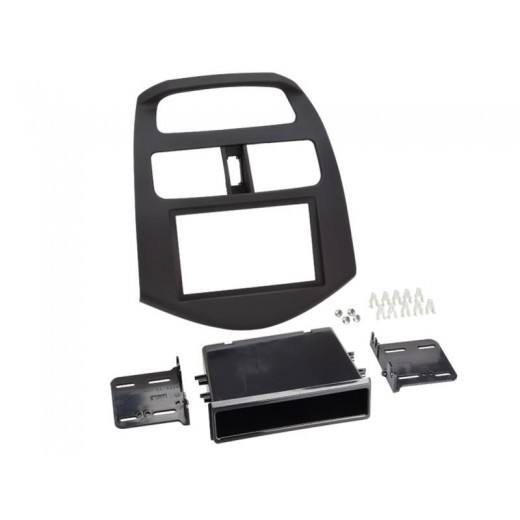 Car radio reduction frame for Chevrolet Spark