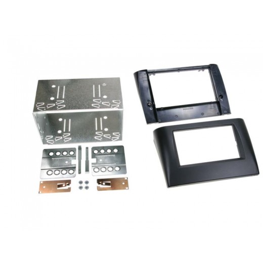 Car radio reduction frame for Fiat Stilo