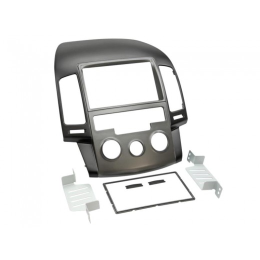 Car radio reduction frame for Hyundai i30