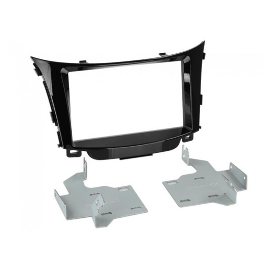 Car radio reduction frame for Hyundai i30