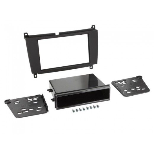 Car radio reduction frame for Mercedes CLK
