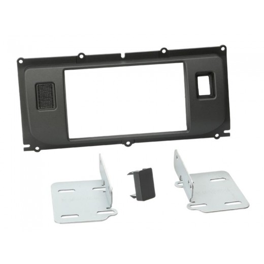Car radio reduction frame for Land Rover Evoque