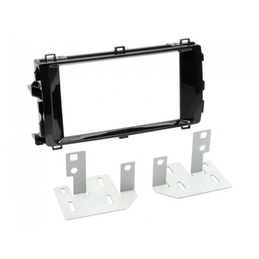 Car radio reduction frame for Toyota Auris