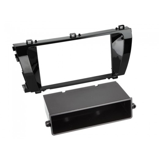 Car radio reduction frame for Toyota Corolla