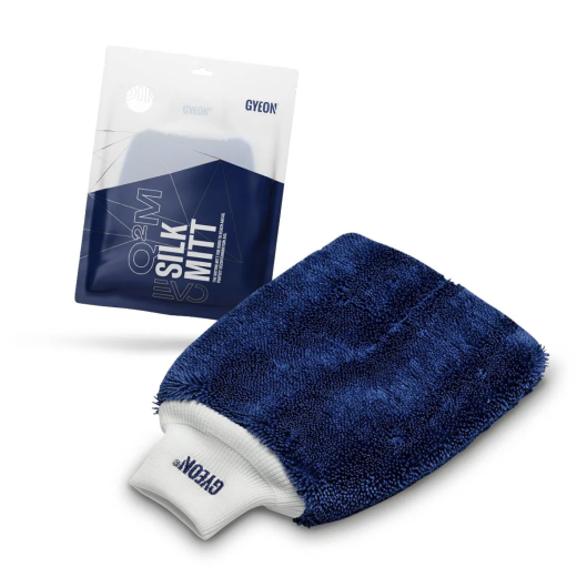 Gyeon Q2M SilkMitt EVO drying gloves