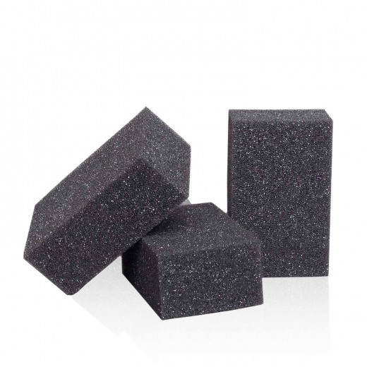 Colourlock application sponge on the skin