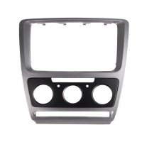 Car radio reduction frame for Škoda Octavia II - facelift