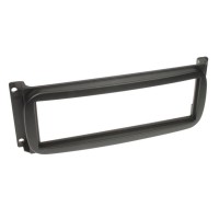 Car radio reduction frame for Chrysler / Dodge / Jeep