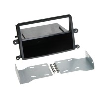 Car radio reduction frame for Mitsubishi L200