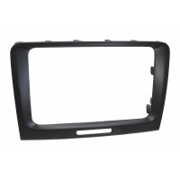 Car radio reduction frame for Škoda Superb II