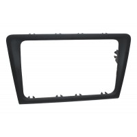 Car radio reduction frame for Škoda Rapid