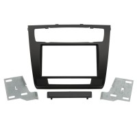 Car radio reduction frame for BMW 1