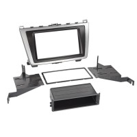 Car radio reduction frame for Mazda 6