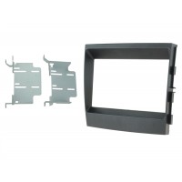 Car radio reduction frame for Porsche Panamera